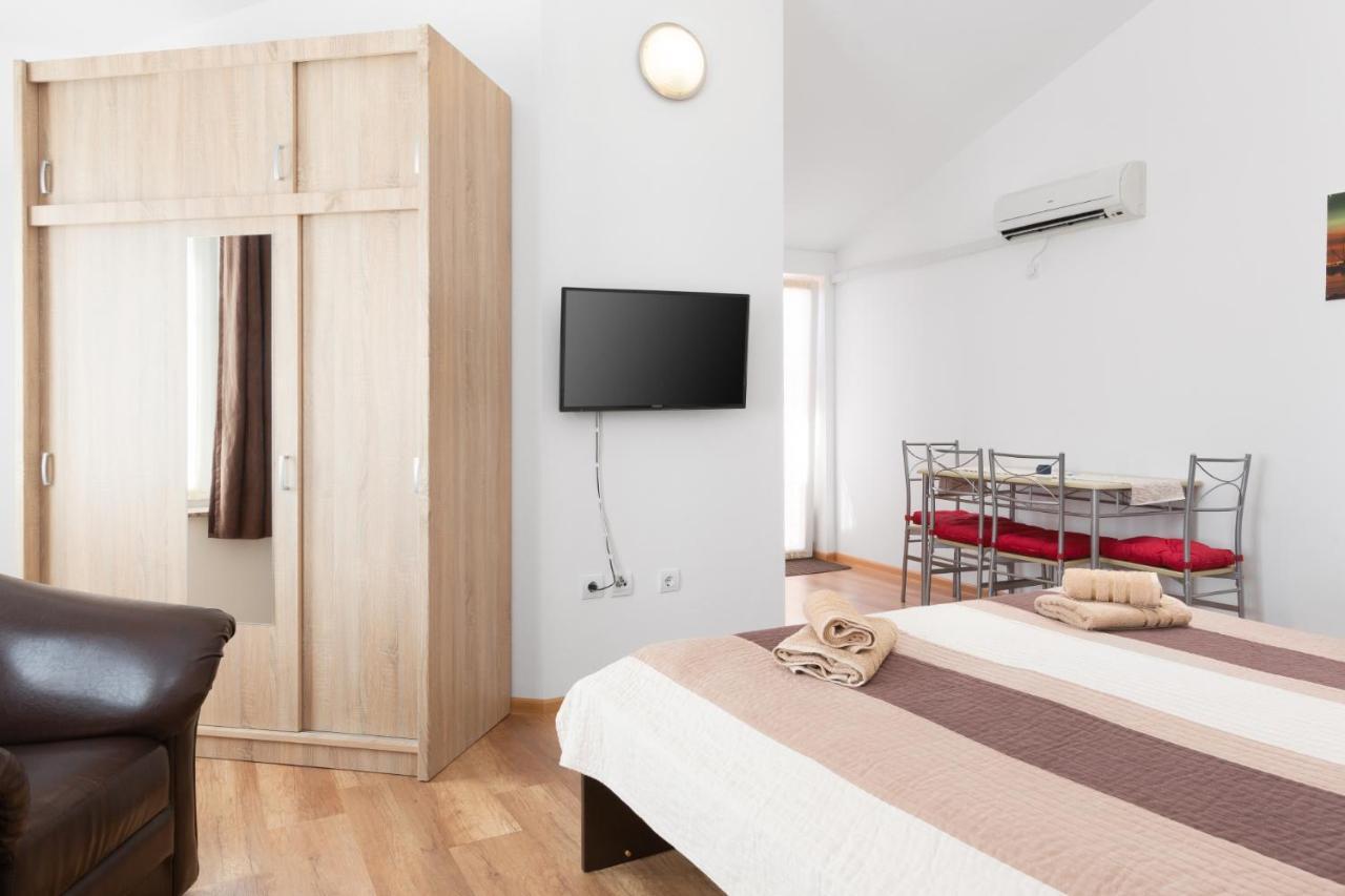 Marco Polo Apartment Medulin Exterior photo