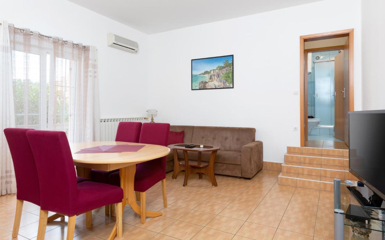 Marco Polo Apartment Medulin Exterior photo